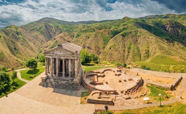 Imagen de GARNI Y GEGHARD
